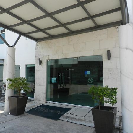 Hotel Santo Domingo Express Villahermosa Eksteriør billede