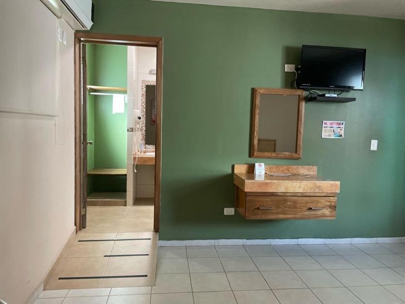 Hotel Santo Domingo Express Villahermosa Eksteriør billede
